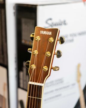 Yamaha LL6 (Käytetty)