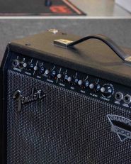 Fender champion 300 (Käytetty)