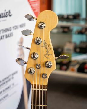 Fender American Standard 5 kielinen jazz basso (Käytetty)