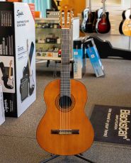 Yamaha C40 (Käytetty)