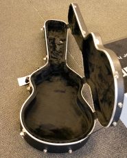 Gewa ABS kitarakotelo teräskieliselle (Käytetty)