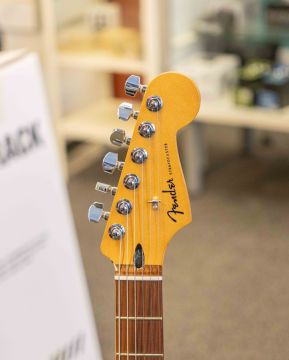 Fender Player Plus Stratocaster (Käytetty)