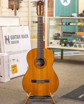 Yamaha GCG142C Klassinen kitara (Käytetty)