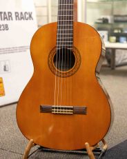 Yamaha C-40 (Käytetty) 