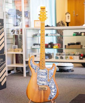 Burns Marquee Club Series (Käytetty)