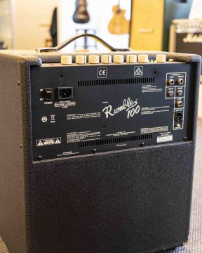 Fender Rumble 100 bassovahvistin (käytetty)