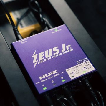 Nux Zeus Jr. Pedal Power Supply
