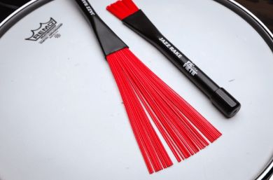 Vic Firth BJR Jazz Rake -nylon vispilät