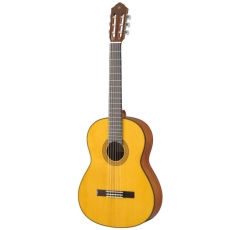 Yamaha CG142S klassinen kitara